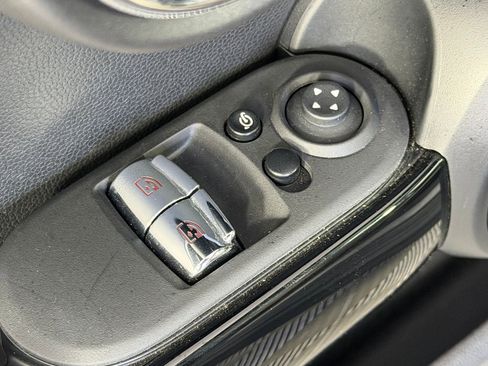 Used 2023 MINI Cooper S image 24