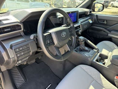 Used 2025 Toyota Tacoma SR5 RWD image 10