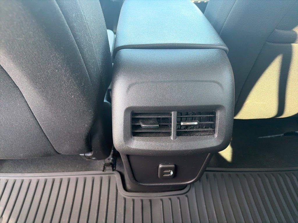 Used 2023 Chevrolet Equinox LT AWD/4WD image 13