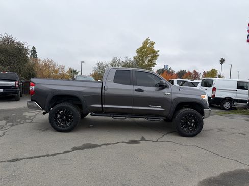Used 2015 Toyota Tundra SR5 image 6