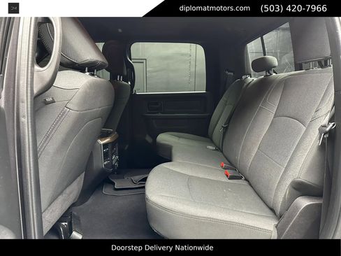 Used 2024 RAM 3500 Tradesman w/ Chrome Appearance Group AWD/4WD image 24