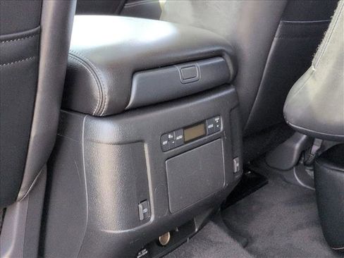 Used 2019 Nissan Armada SL w/ Premium Package RWD image 18