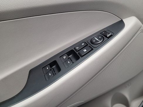 Used 2018 Hyundai Tucson Value FWD image 27
