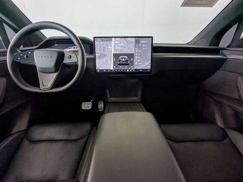 Used 2024 Tesla Model X image 5