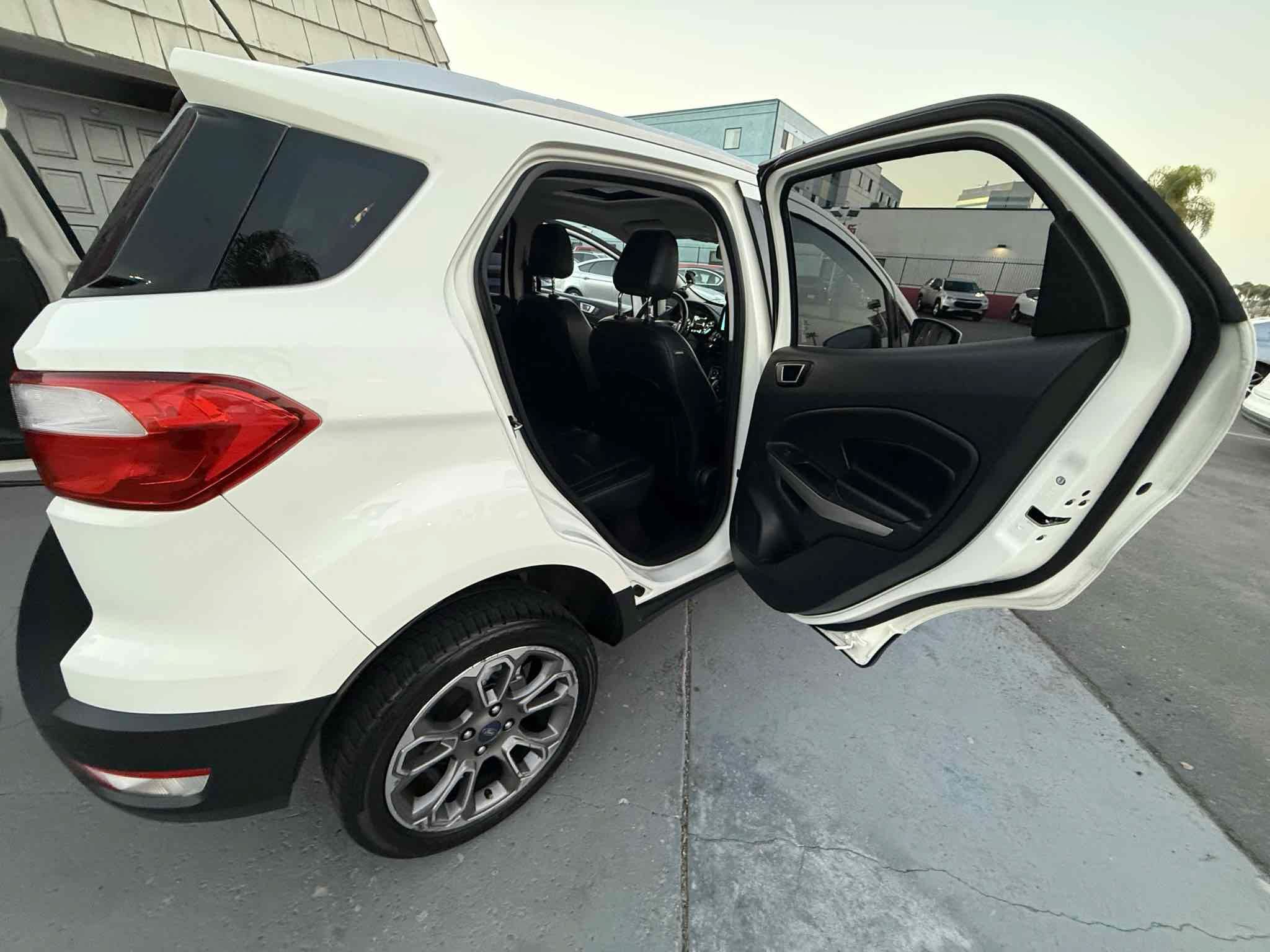 Used 2022 Ford EcoSport Titanium AWD/4WD image 57