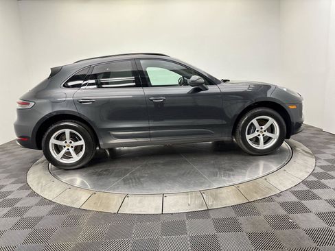 Used 2021 Porsche Macan w/ Premium Package AWD/4WD image 17