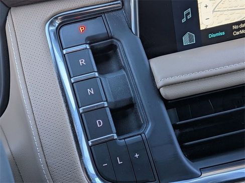 Used 2023 Chevrolet Tahoe Premier w/ Premium Package image 25