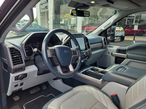 Used 2022 Ford F250 Limited AWD/4WD image 16