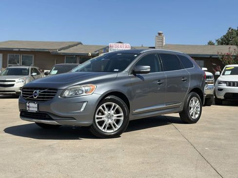 Used 2016 Volvo XC60 T5 Premier w/ Proximity Package FWD image 34