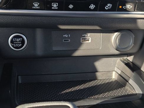 Used 2023 Nissan Rogue SV AWD/4WD image 27