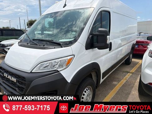 Used 2025 RAM ProMaster 2500 w/ Convenience Group FWD image 1
