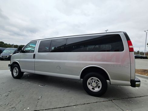 Used 2023 Chevrolet Express 3500 LS image 5