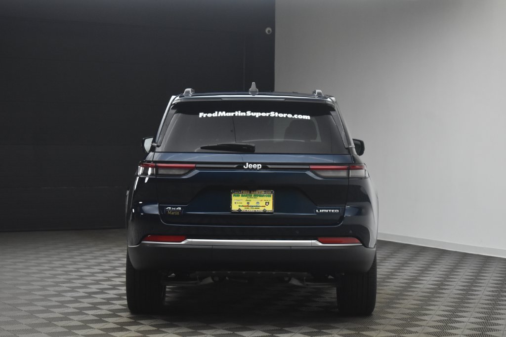 New 2027 Jeep Grand Cherokee Limited AWD/4WD image 10