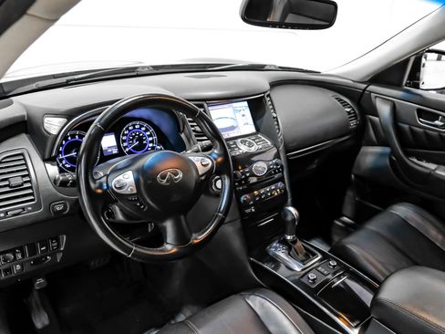 Used 2016 INFINITI QX70 3.7 w/ Premium Package image 16