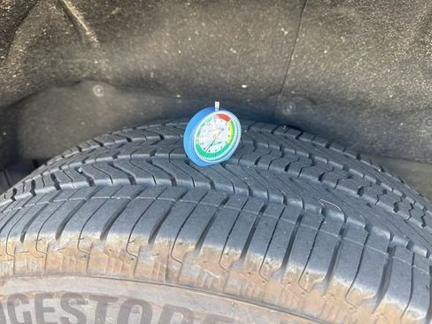 Used 2024 GMC Sierra 1500 SLT w/ SLT Premium Plus Package image 9