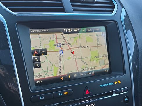 Used 2016 Ford Explorer Sport w/ Equipment Group 401A image 18