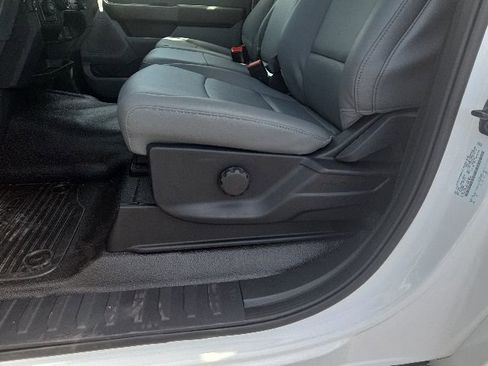 New 2026 Ford F550 4x4 Regular Cab Super Duty image 11