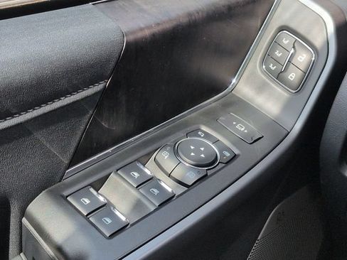 Used 2025 Ford F250 Lariat w/ Lariat Ultimate Package AWD/4WD image 26
