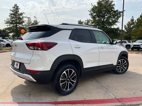 Used 2025 Chevrolet TrailBlazer LT image 6