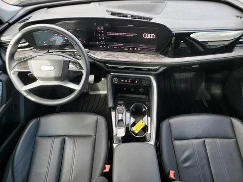 Used 2025 Audi Q5 Premium w/ Convenience Package AWD/4WD image 15