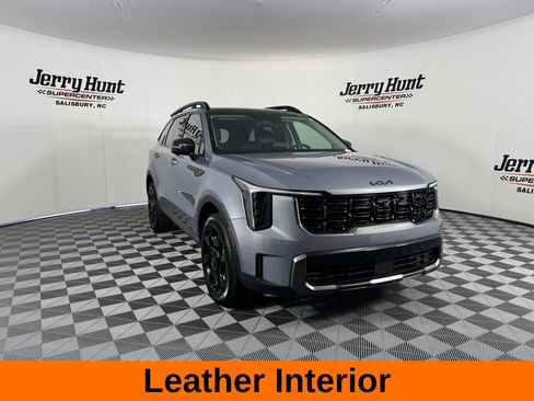 Used 2025 Kia Sorento SX image 5