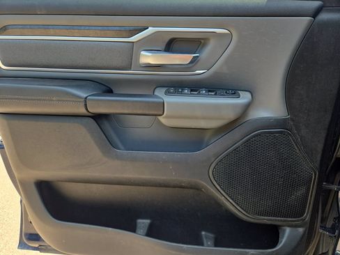 Used 2019 RAM 1500 Big Horn AWD/4WD image 15