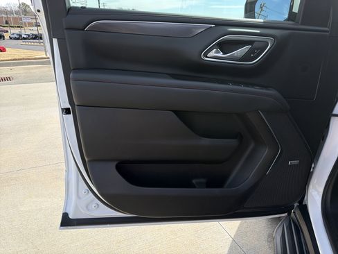 Used 2021 Chevrolet Tahoe RST w/ Luxury Package image 14