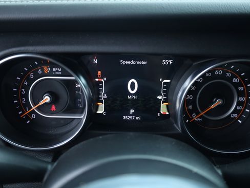 Used 2023 Jeep Gladiator Overland w/ Popular Equipment Package image 23