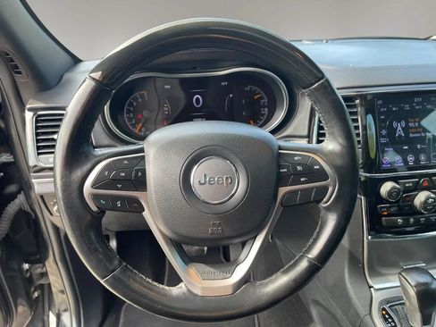 Used 2020 Jeep Grand Cherokee Overland AWD/4WD image 18