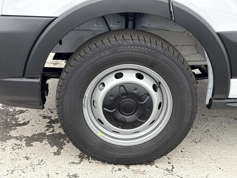 New 2026 Ford Transit 250 148 Medium Roof RWD image 9