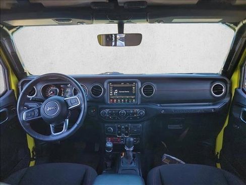 Used 2023 Jeep Wrangler Unlimited Rubicon w/ Cold Weather Group image 15