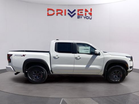 New 2026 Nissan Frontier Pro-X w/ Pro-X Convenience Package RWD image 6