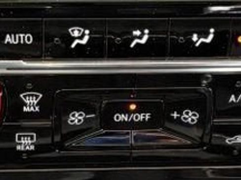 New 2026 GMC Sierra 1500 Elevation w/ Elevation Premium Package AWD/4WD image 24