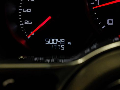 Used 2021 Porsche Macan image 15