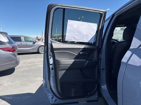 New 2026 Honda Ridgeline Black Edition image 22