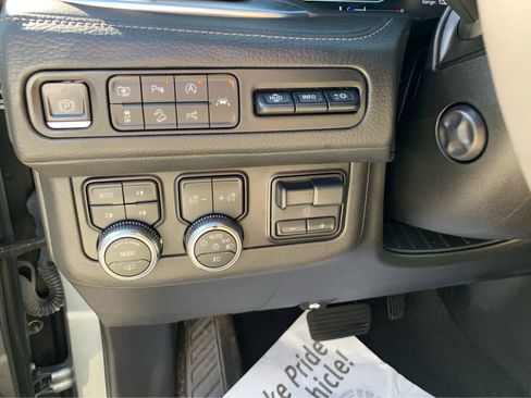 Used 2023 GMC Yukon Denali w/ Denali Reserve Package image 14