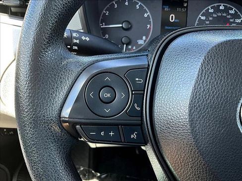 Used 2023 Toyota Corolla Cross L image 20