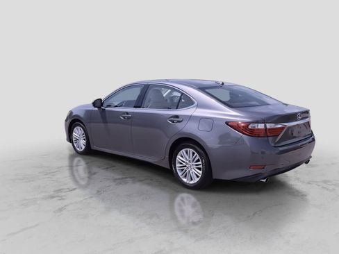 Used 2013 Lexus ES 350 w/ Luxury Pkg FWD image 6