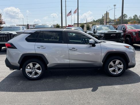 Used 2021 Toyota RAV4 Limited AWD/4WD image 11