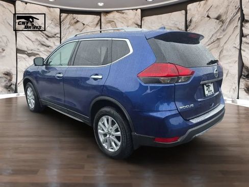 Used 2018 Nissan Rogue SV w/ Premium Package AWD/4WD image 7