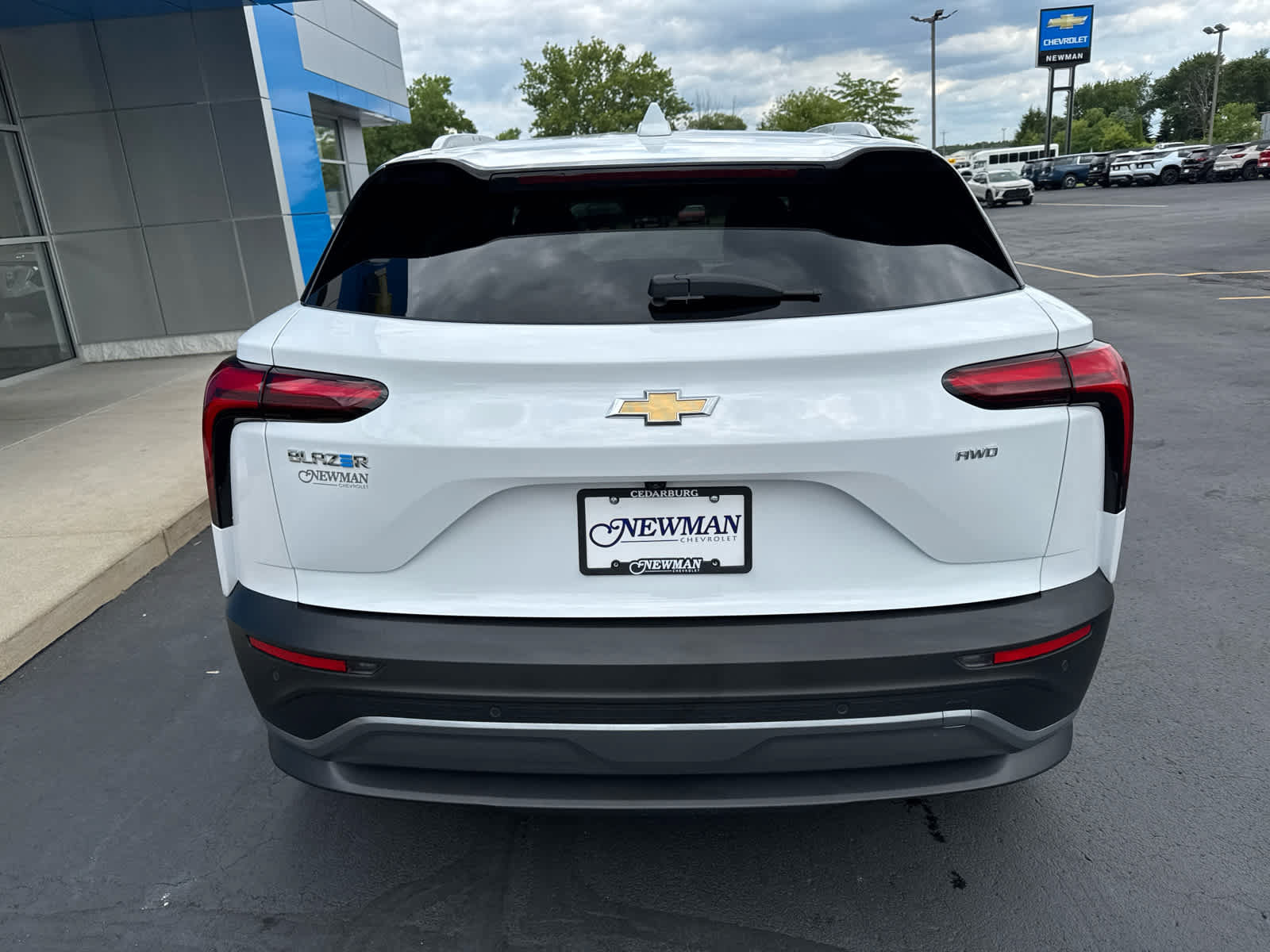 Used 2024 Chevrolet Blazer EV LT AWD/4WD image 8