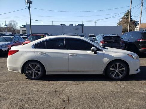 Used 2016 Subaru Legacy 2.5i Limited image 2
