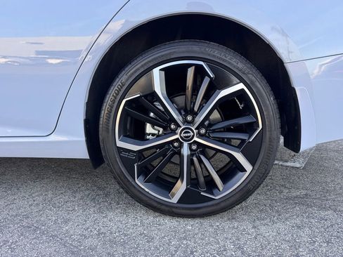 Certified 2023 Nissan Altima 2.5 SR image 10