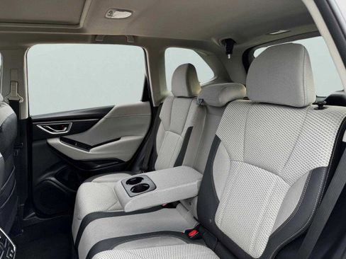 Used 2020 Subaru Forester Premium image 37