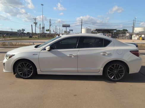Used 2019 Acura ILX FWD image 9