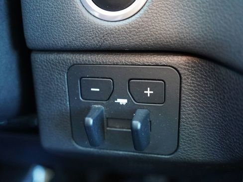 Used 2023 Toyota Tundra Limited image 30