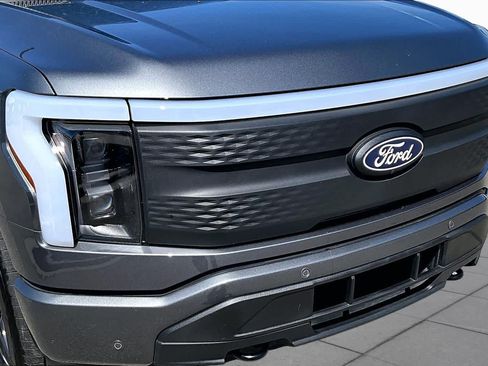 Used 2025 Ford F150 Lightning Flash AWD/4WD image 31