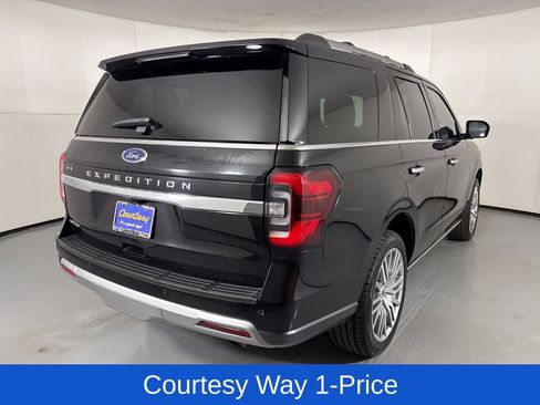 Used 2024 Ford Expedition Limited AWD/4WD image 11