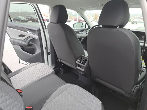 New 2026 Volkswagen Tiguan S image 11