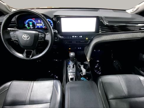 Used 2025 Toyota Camry XLE w/ Premium Package AWD/4WD image 15